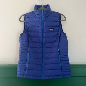Patagonia blue puffer vest, women’s medium